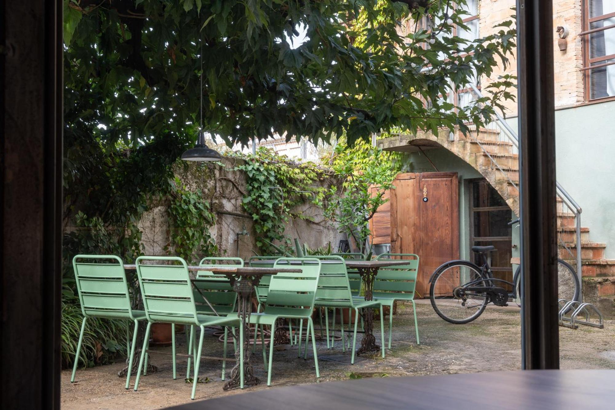 Flora Bed & Breakfast Banyoles Eksteriør bilde